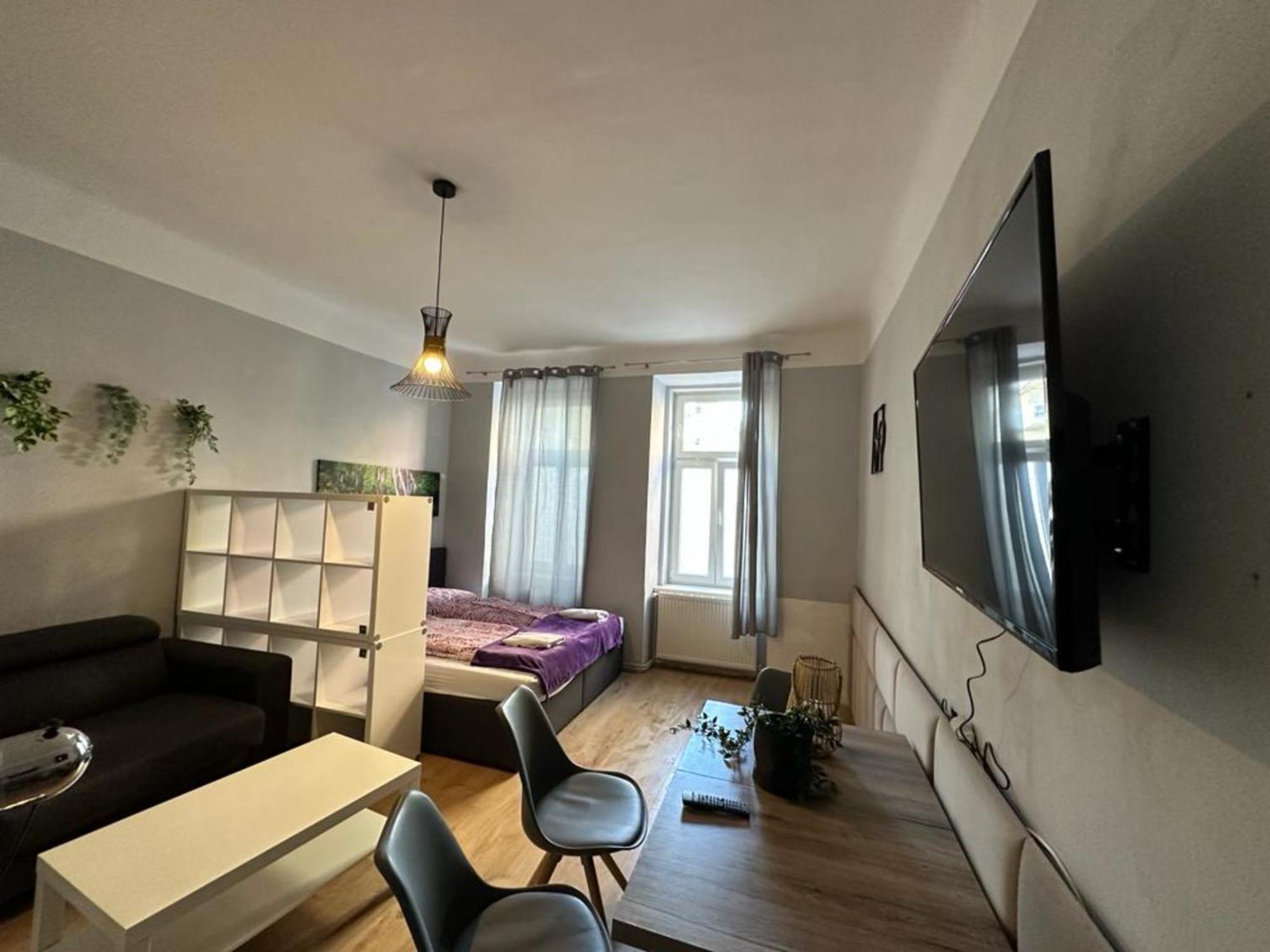 Beautiful 1br Comfortable Design - Located * Viena